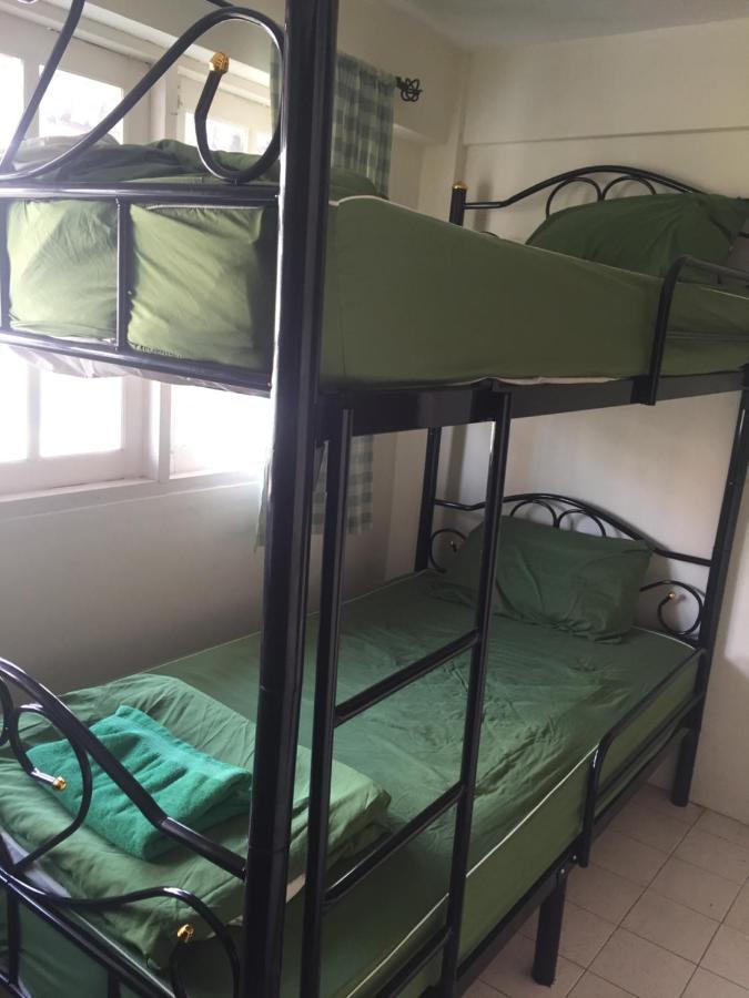 Nacorn Hostel Bangkok Exteriör bild