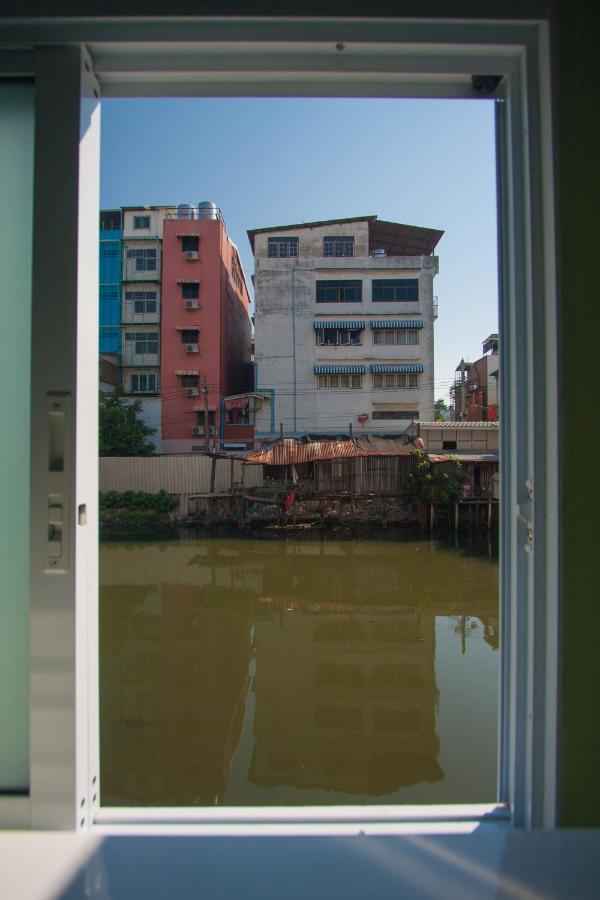Nacorn Hostel Bangkok Exteriör bild