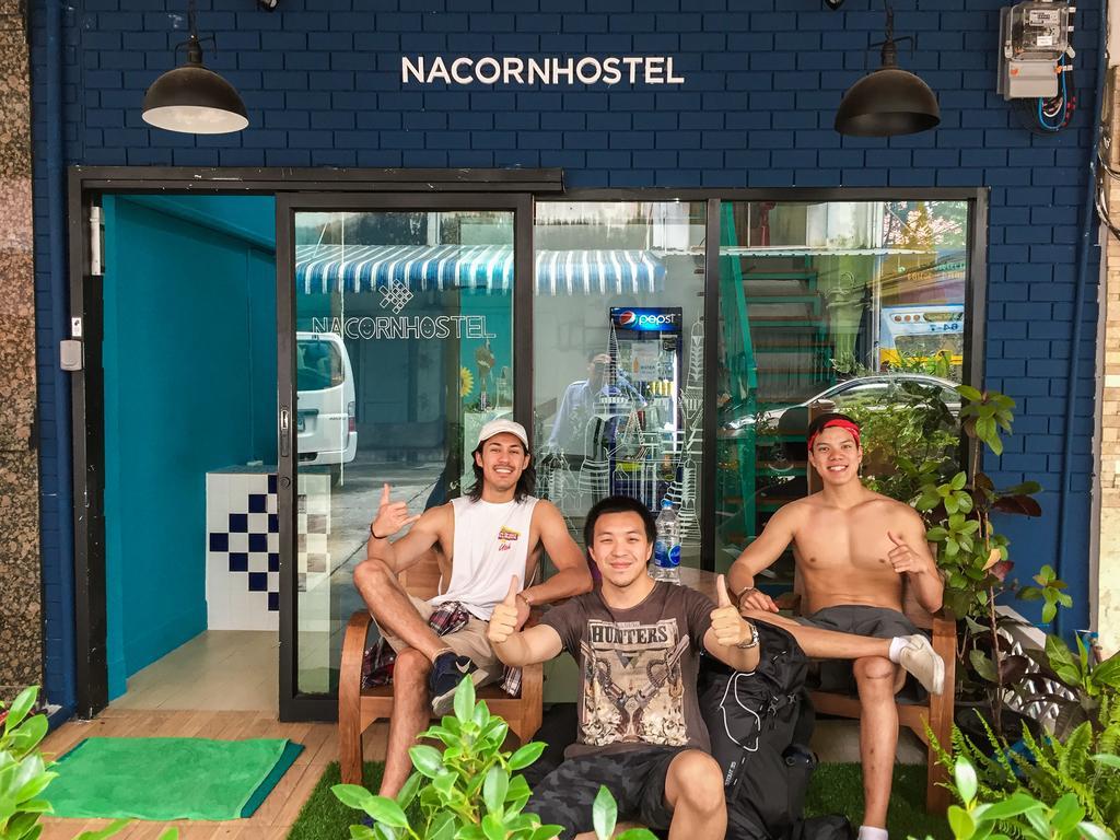 Nacorn Hostel Bangkok Exteriör bild