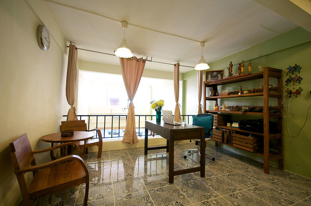 Nacorn Hostel Bangkok Exteriör bild