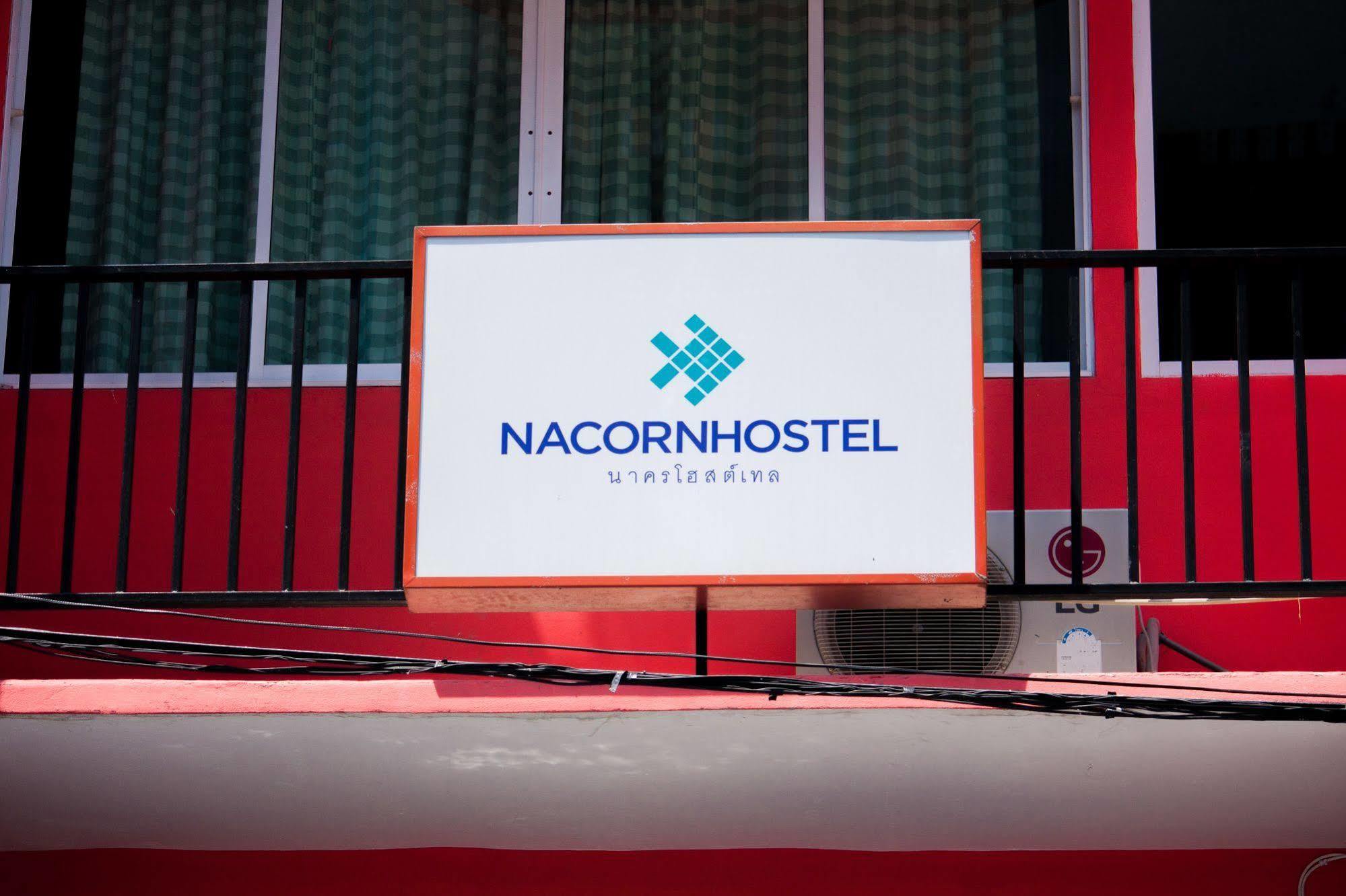 Nacorn Hostel Bangkok Exteriör bild