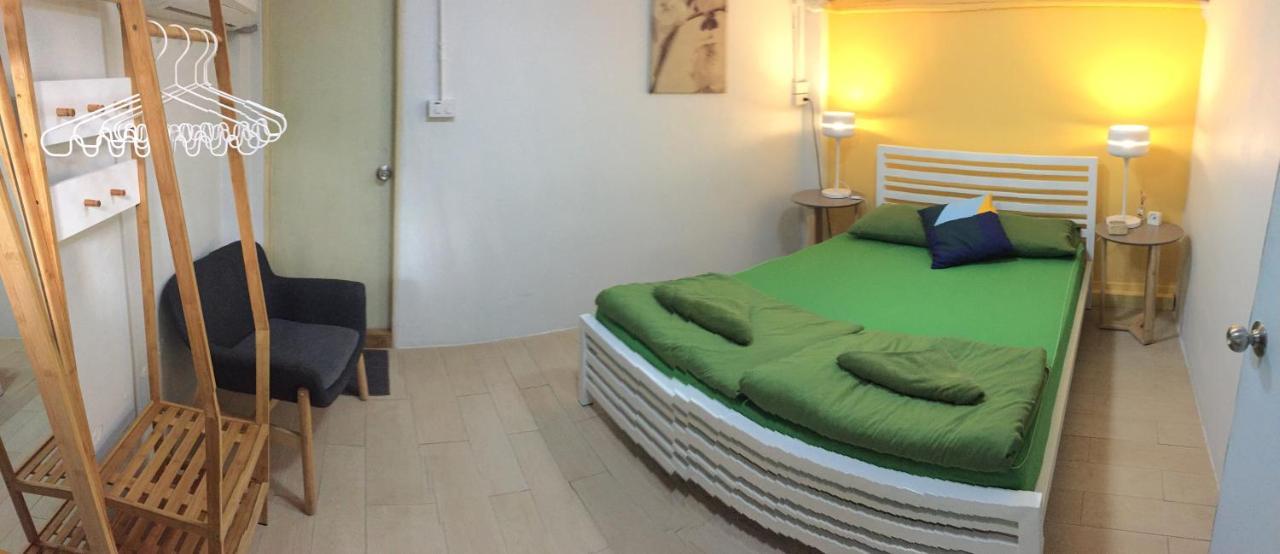 Nacorn Hostel Bangkok Exteriör bild