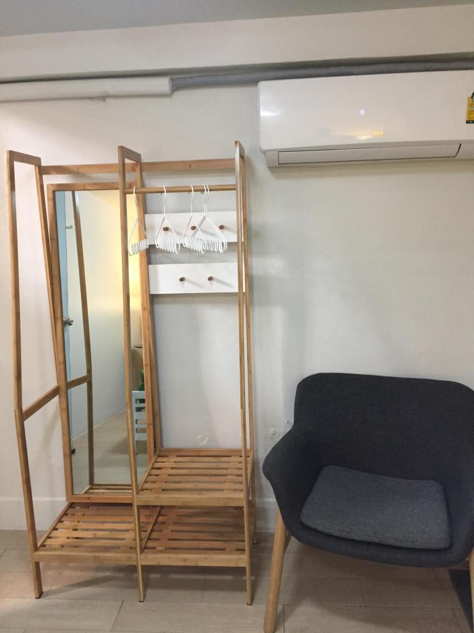 Nacorn Hostel Bangkok Exteriör bild