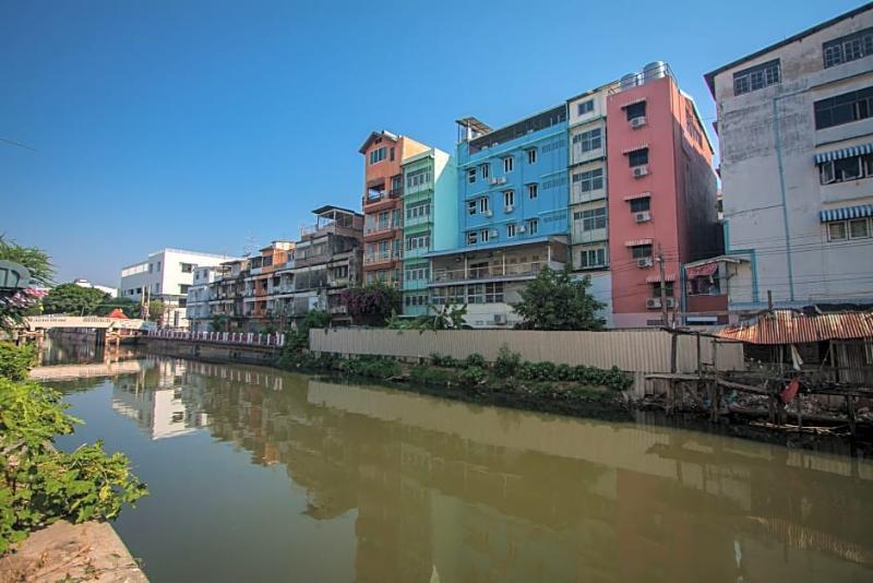 Nacorn Hostel Bangkok Exteriör bild